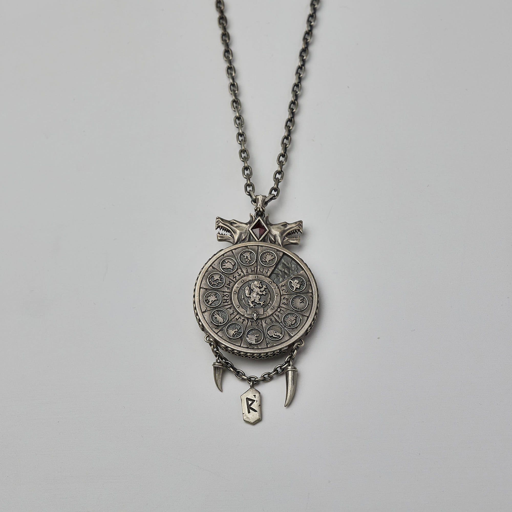 Warhammer 40K Vlka Fenryka Grand Annulus Pendant Silver Space Wolf  by Starforged